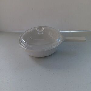 CORNING WARE MW-83-B MICROWAVE White BROWNING DISH with lid P-83-C